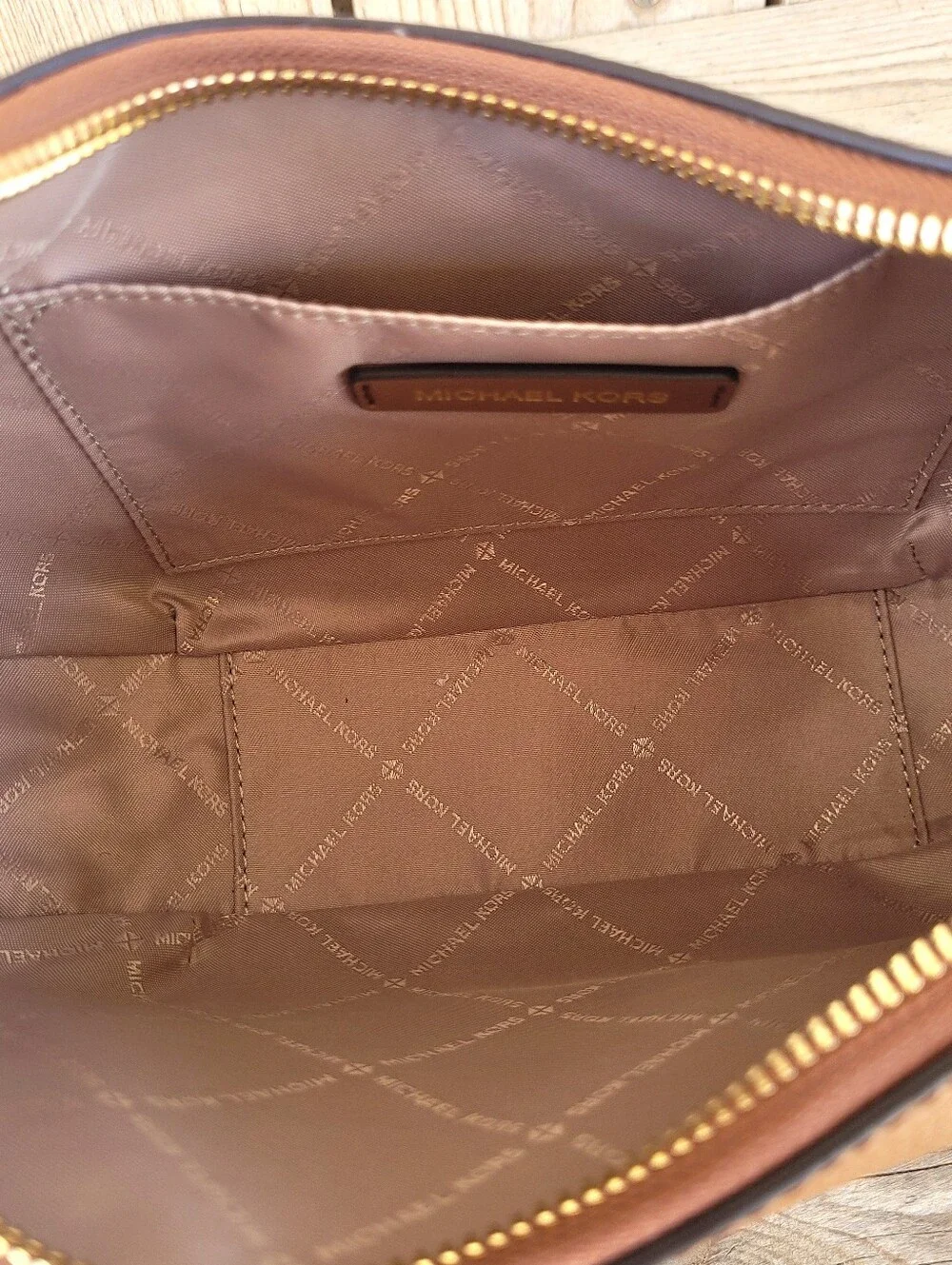 NWT Michael Kors Preston MK Logo Pebbled Leather Hobo Shoulder Handbag